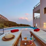 Vivace Mit Pool Und Traumhaften Meerblick Villa *