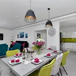 Vivace Mit Pool Und Traumhaften Meerblick