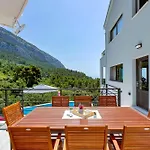 Villa Vivace Mit Pool Und Traumhaften Meerblick