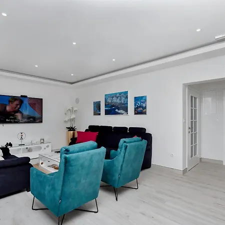 Vivace Mit Pool Und Traumhaften Meerblick * Makarska