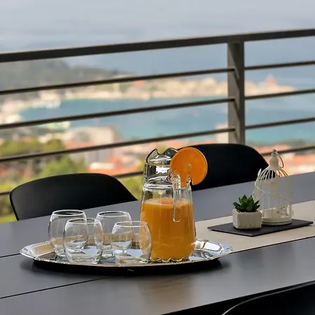 Vivace Mit Pool Und Traumhaften Meerblick Villa