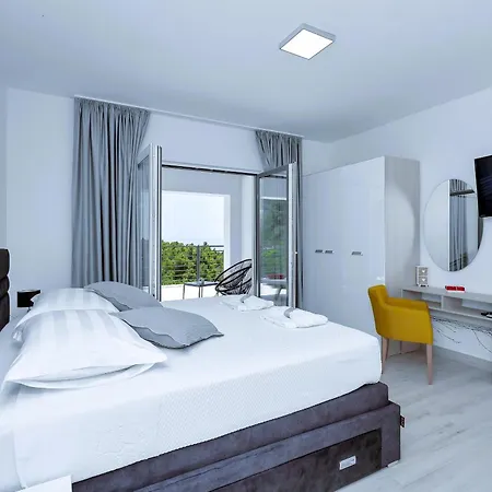 Vivace Mit Pool Und Traumhaften Meerblick Veliko Brdo