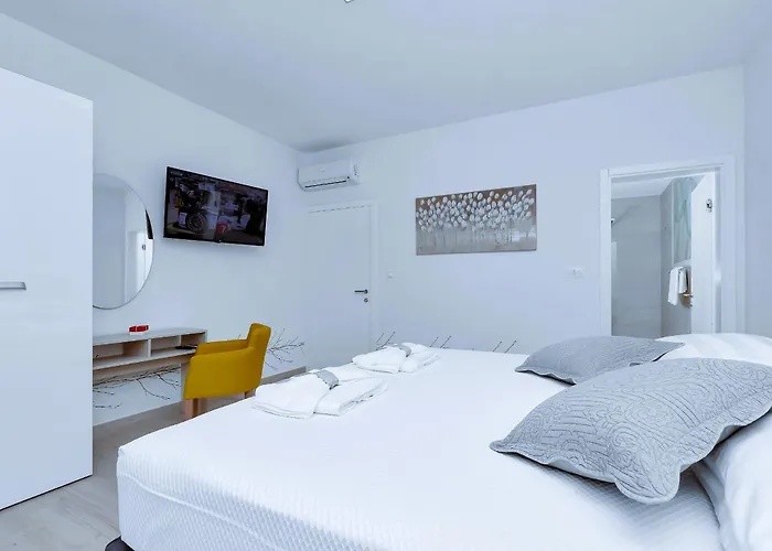 Vivace Mit Pool Und Traumhaften Meerblick * Veliko Brdo (Makarska)